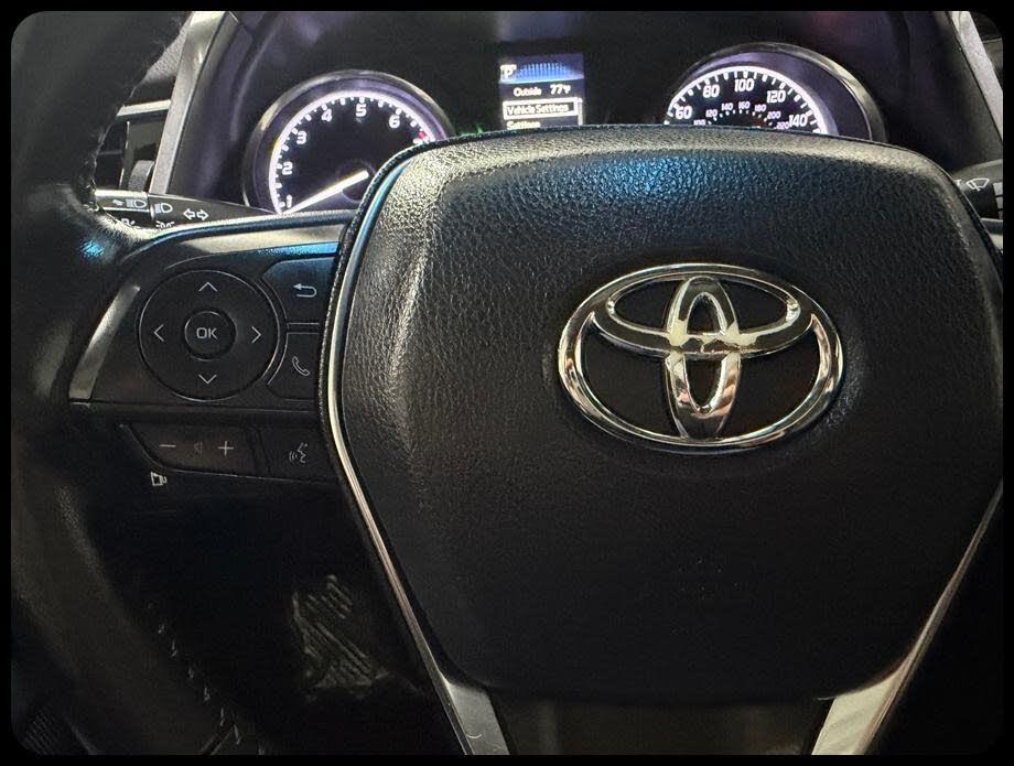 Toyota Camry SE 2018