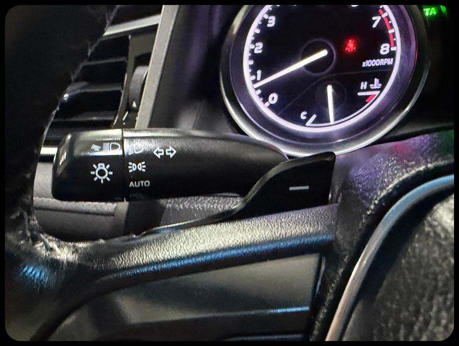 Toyota Camry SE 2018