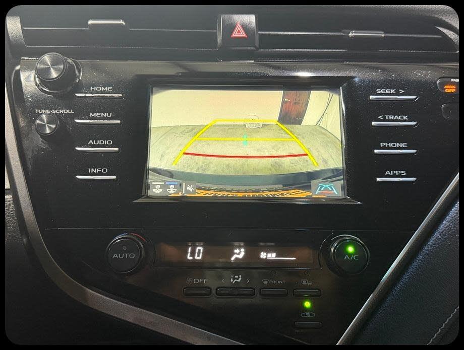 Toyota Camry SE 2018