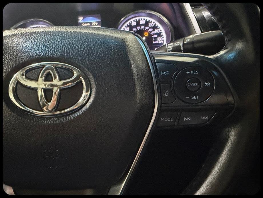 Toyota Camry SE 2018