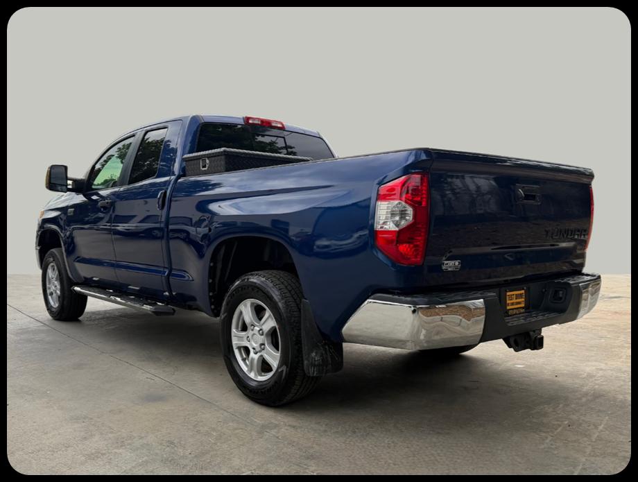 Toyota Tundra SR5 5.7L V8 Double Cab 2WD 2014
