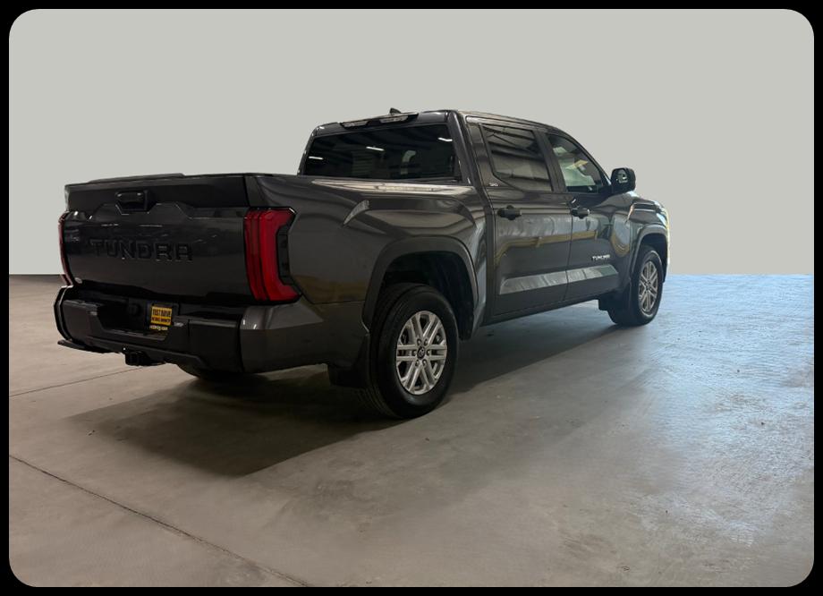 Toyota Tundra SR5 CrewMax 2WD 2025