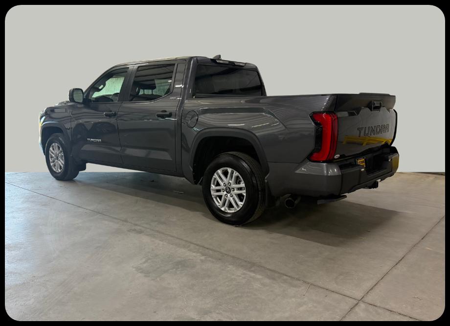 Toyota Tundra SR5 CrewMax 2WD 2025