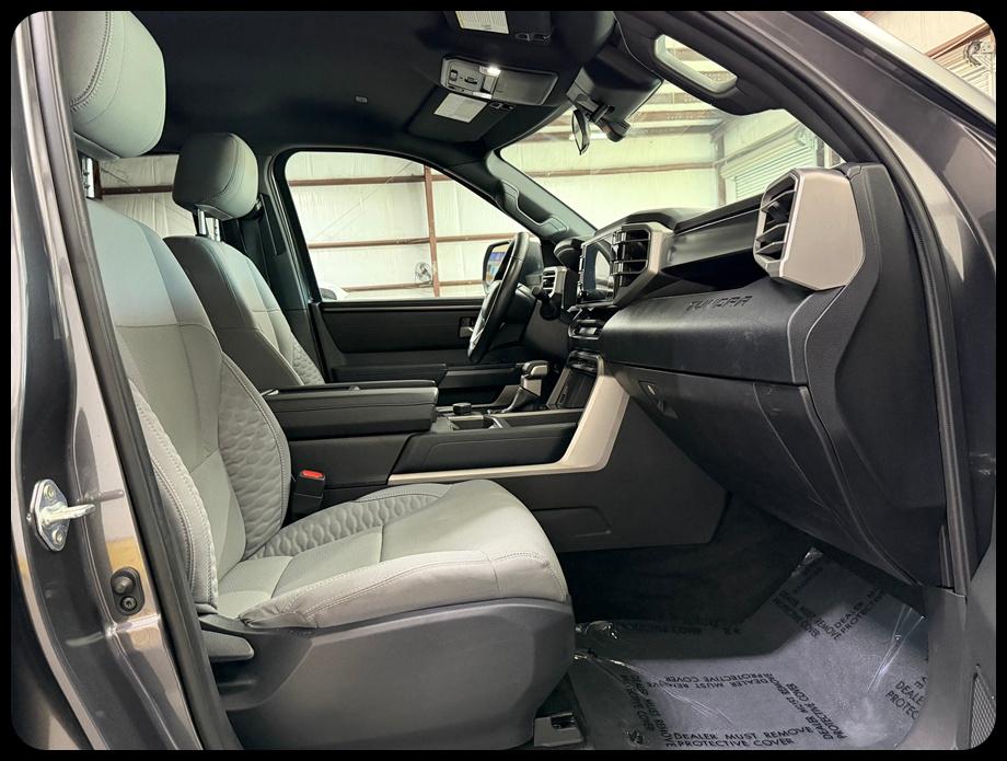 Toyota Tundra SR5 CrewMax 2WD 2025