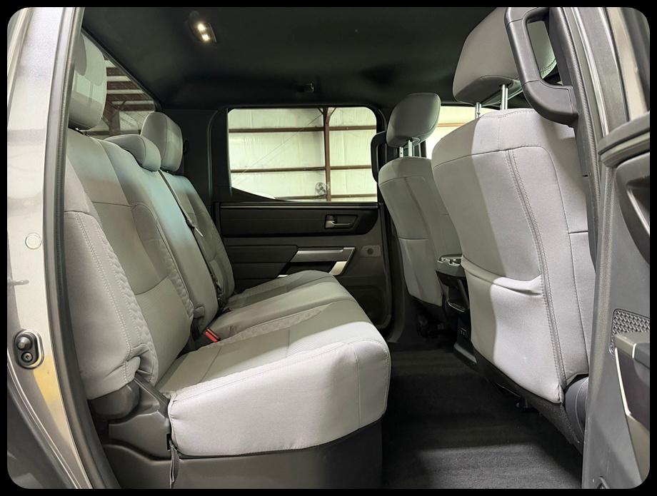 Toyota Tundra SR5 CrewMax 2WD 2025