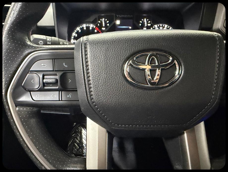 Toyota Tundra SR5 CrewMax 2WD 2025