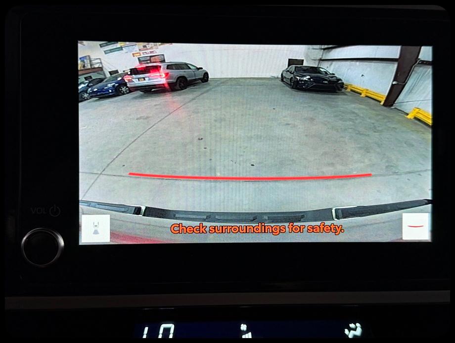 Toyota Tundra SR5 CrewMax 2WD 2025