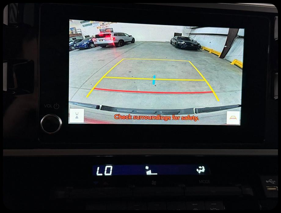 Toyota Tundra SR5 CrewMax 2WD 2025