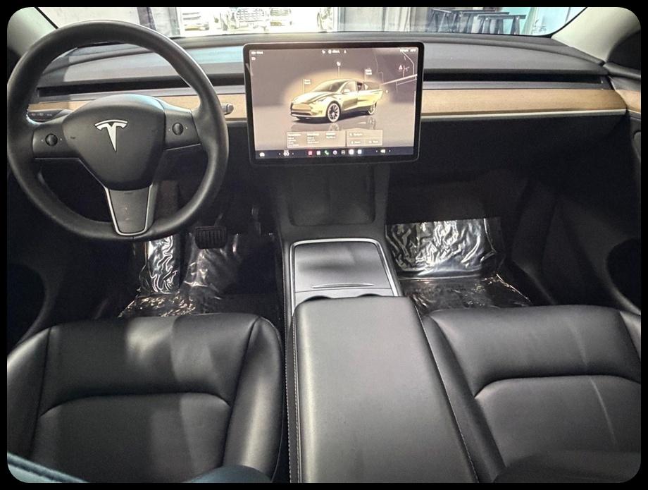 Tesla Model Y Long Range 2025