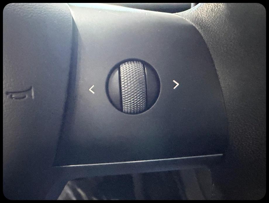 Tesla Model Y Long Range 2025