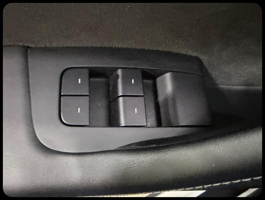 Tesla Model Y Long Range 2025