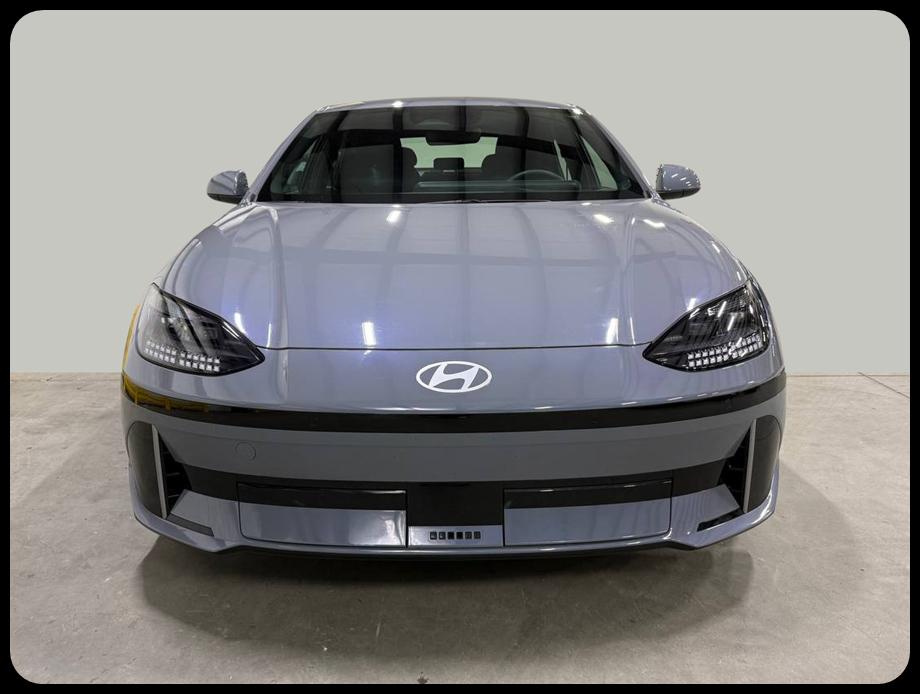 Hyundai Ioniq 6 SE Standard Range 2024
