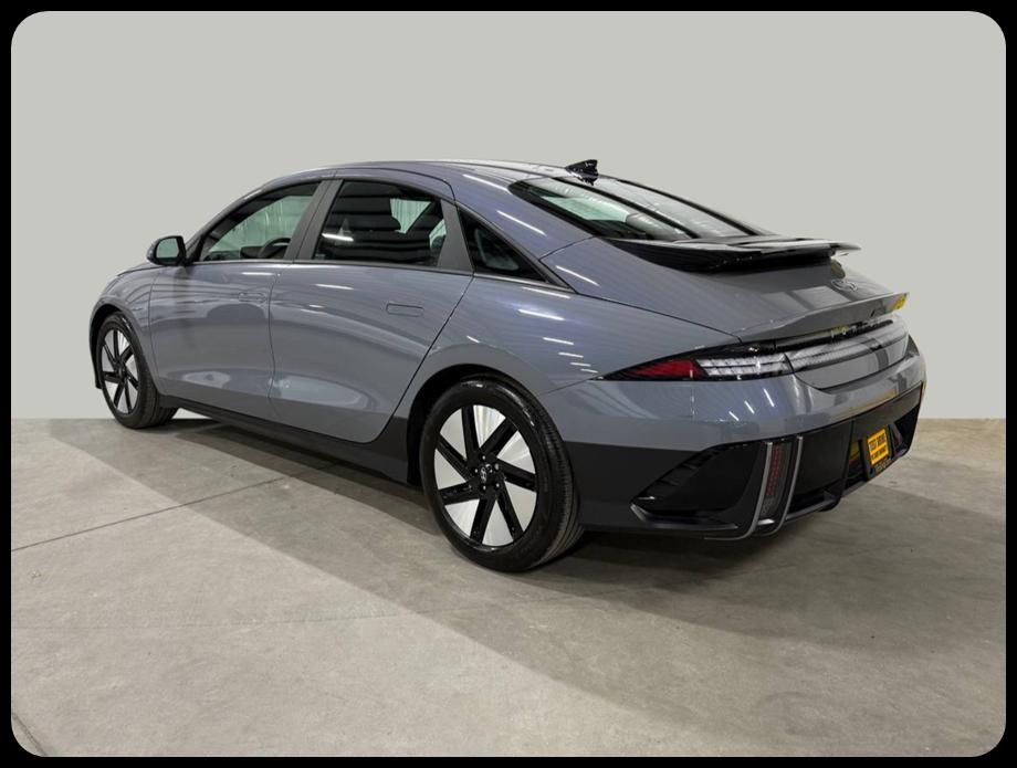 Hyundai Ioniq 6 SE Standard Range 2024