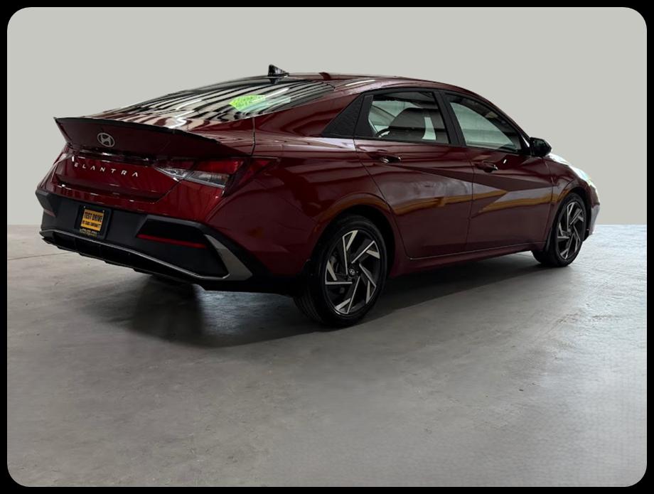 Hyundai Elantra SEL Sport 2025