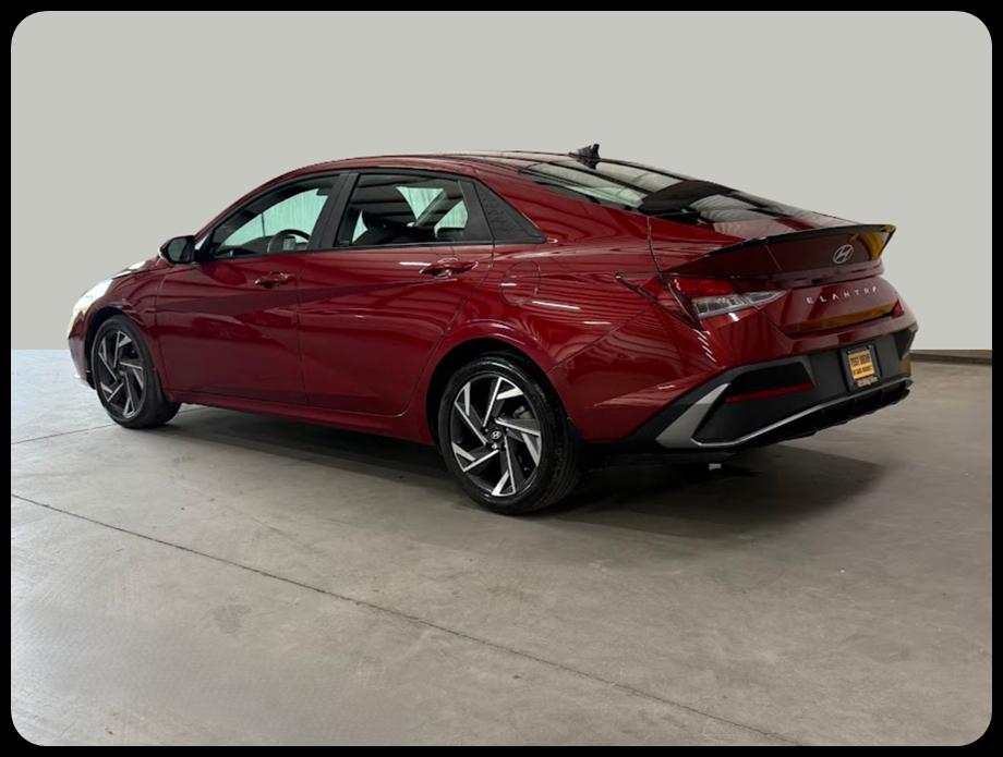 Hyundai Elantra SEL Sport 2025