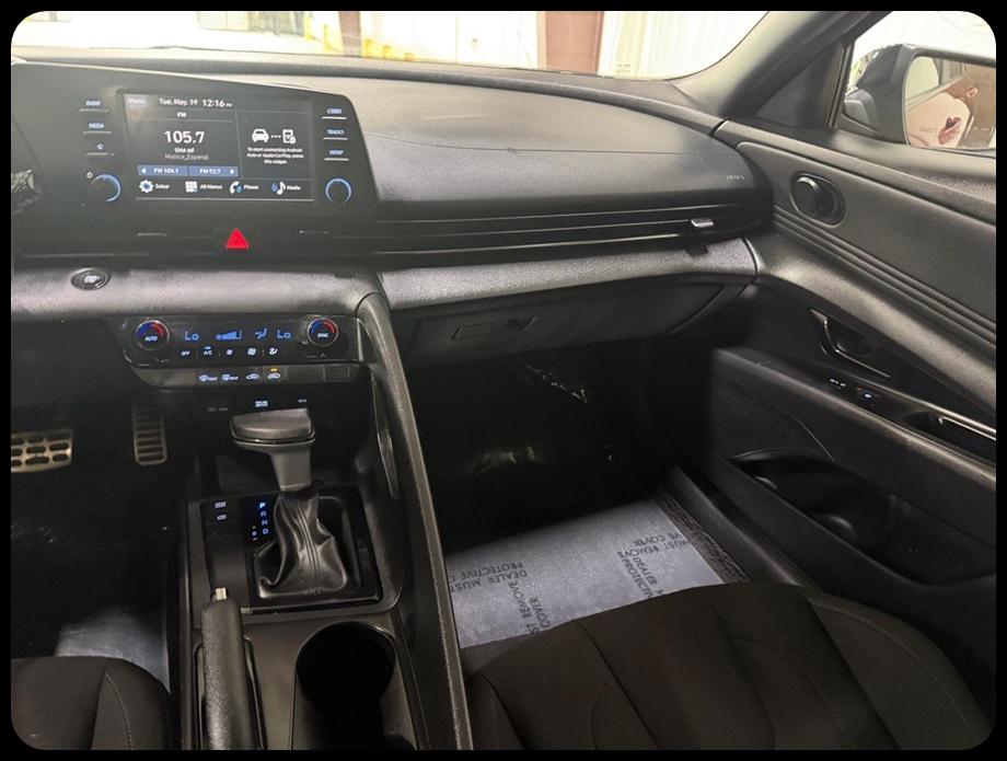 Hyundai Elantra SEL Sport 2025