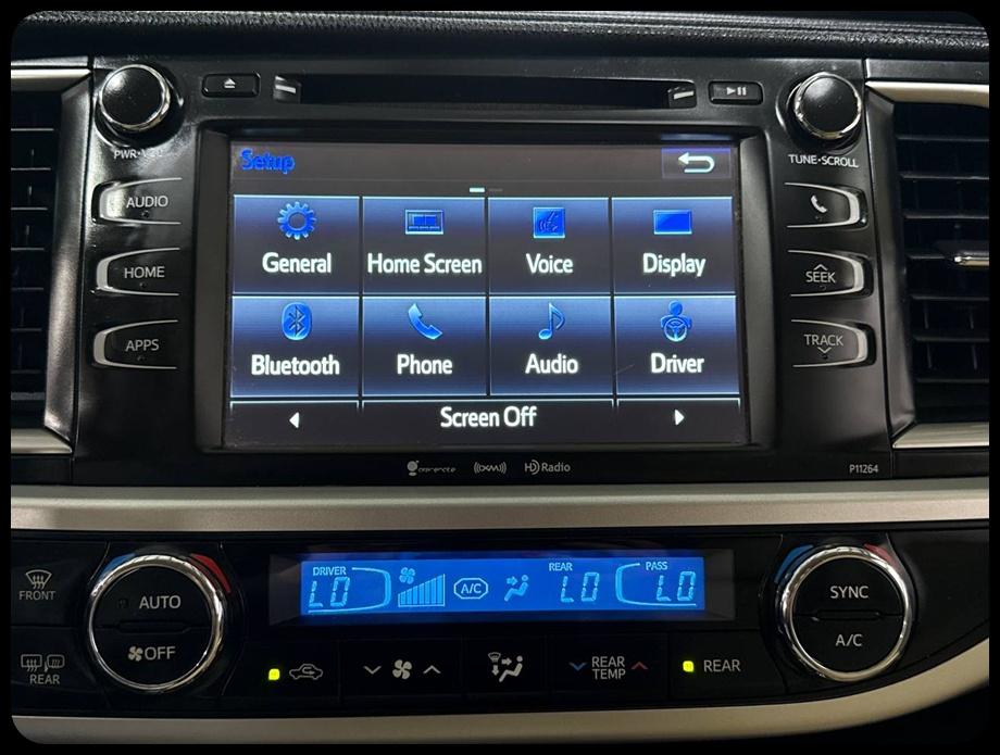Toyota Highlander LE AWD V6 2016