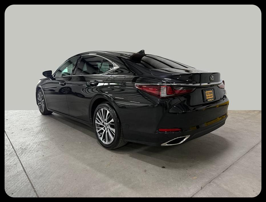 Lexus ES 350  2019