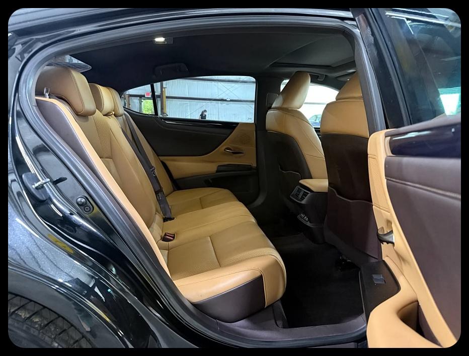 Lexus ES 350  2019