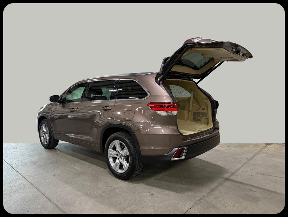 Toyota Highlander Limited 2017