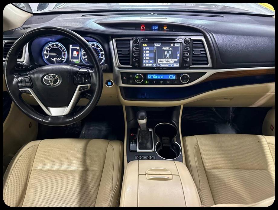 Toyota Highlander Limited 2017