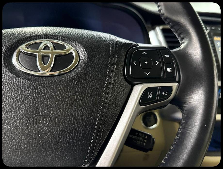 Toyota Highlander Limited 2017
