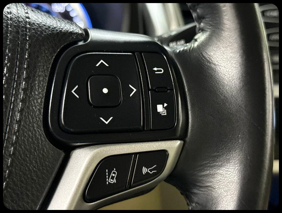 Toyota Highlander Limited 2017