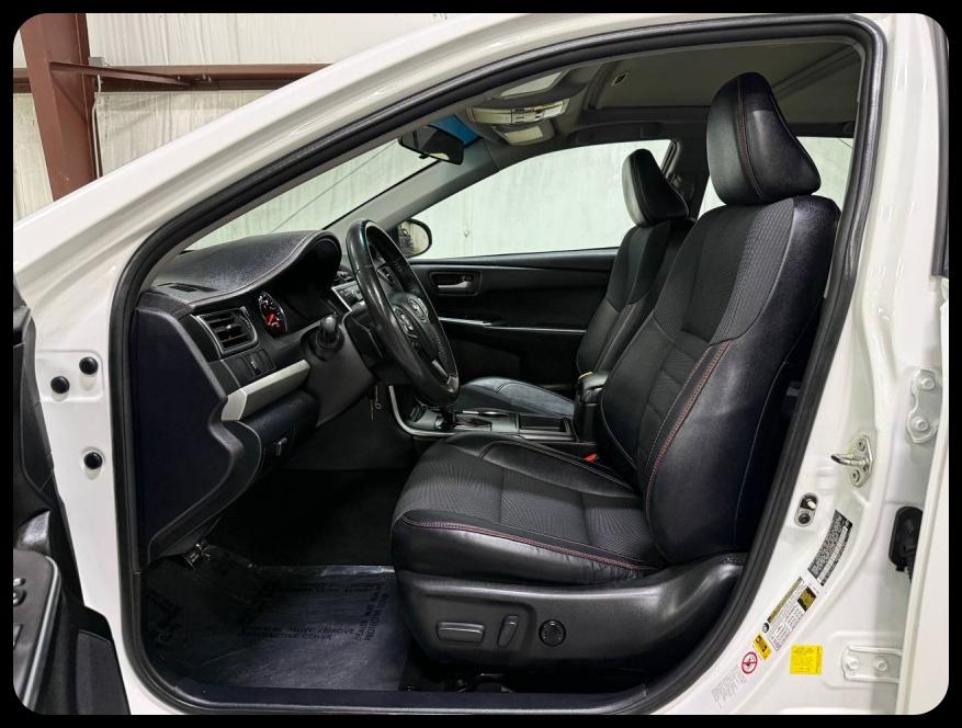 Toyota Camry SE 2017