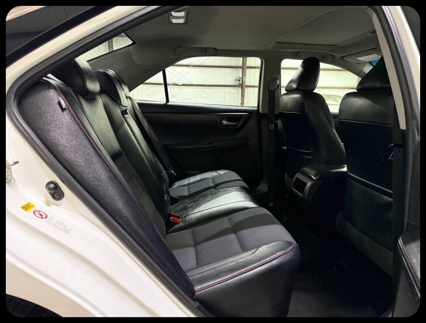 Toyota Camry SE 2017