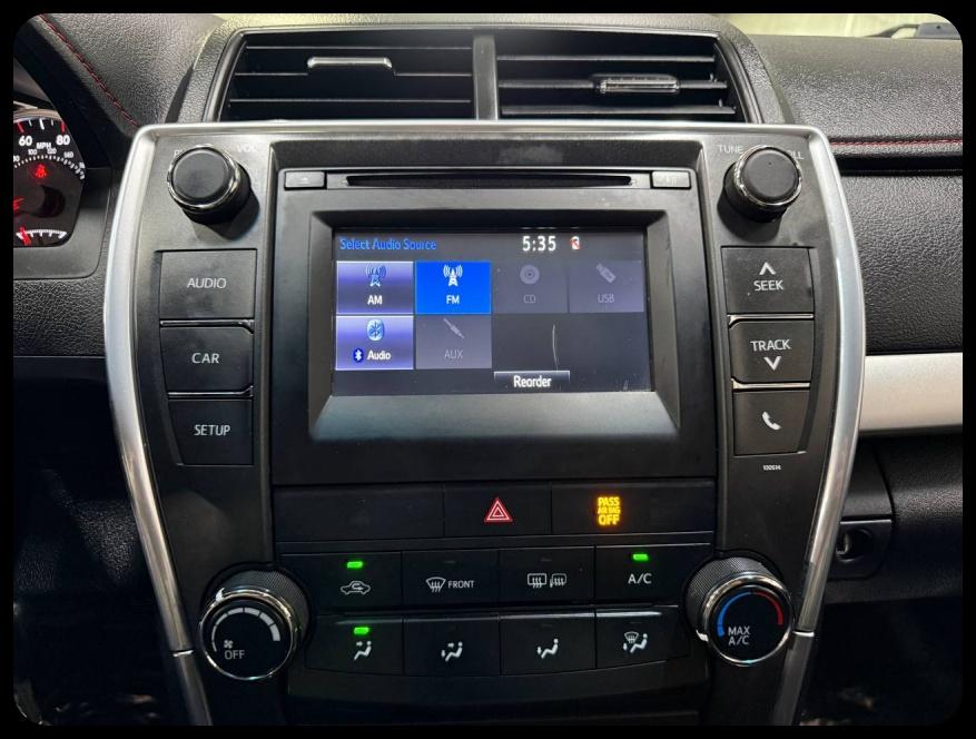 Toyota Camry SE 2017