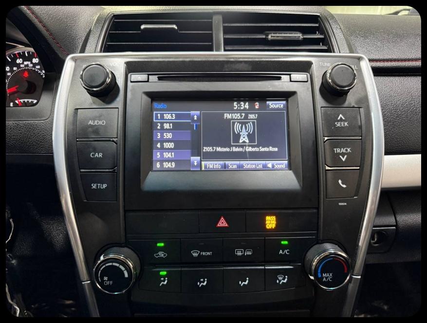 Toyota Camry SE 2017
