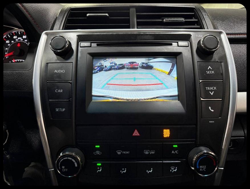 Toyota Camry SE 2017