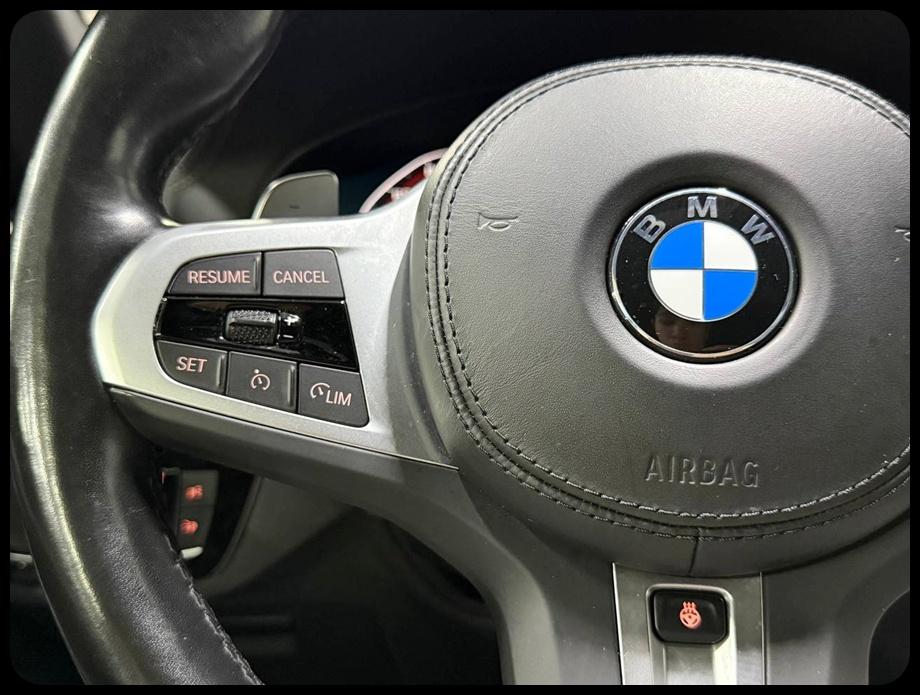 BMW 5-Series M550i xDrive 2022
