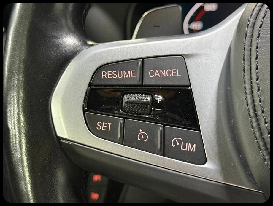 BMW 5-Series M550i xDrive 2022