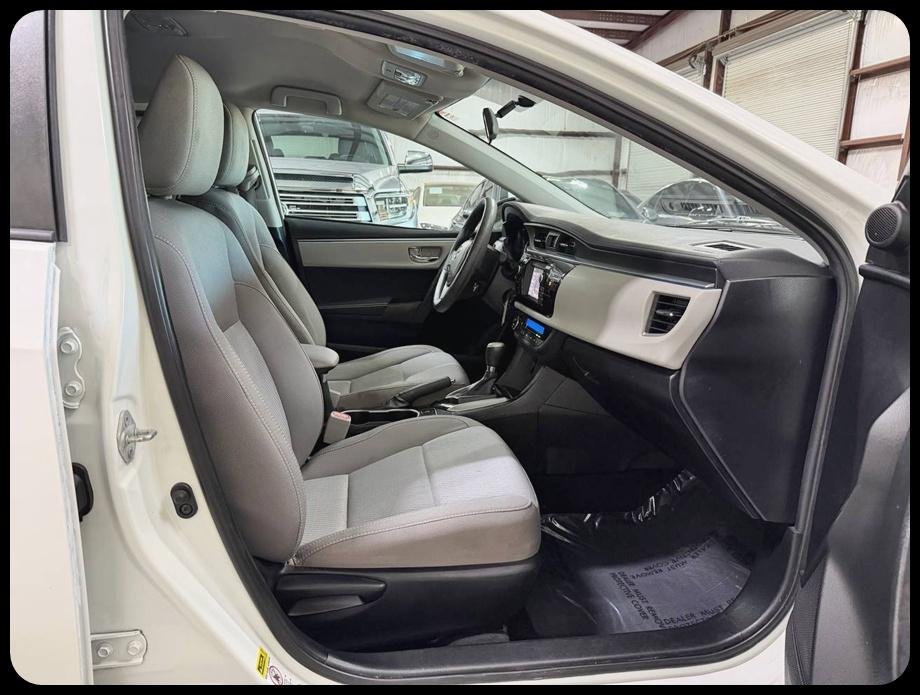 Toyota Corolla LE 2016