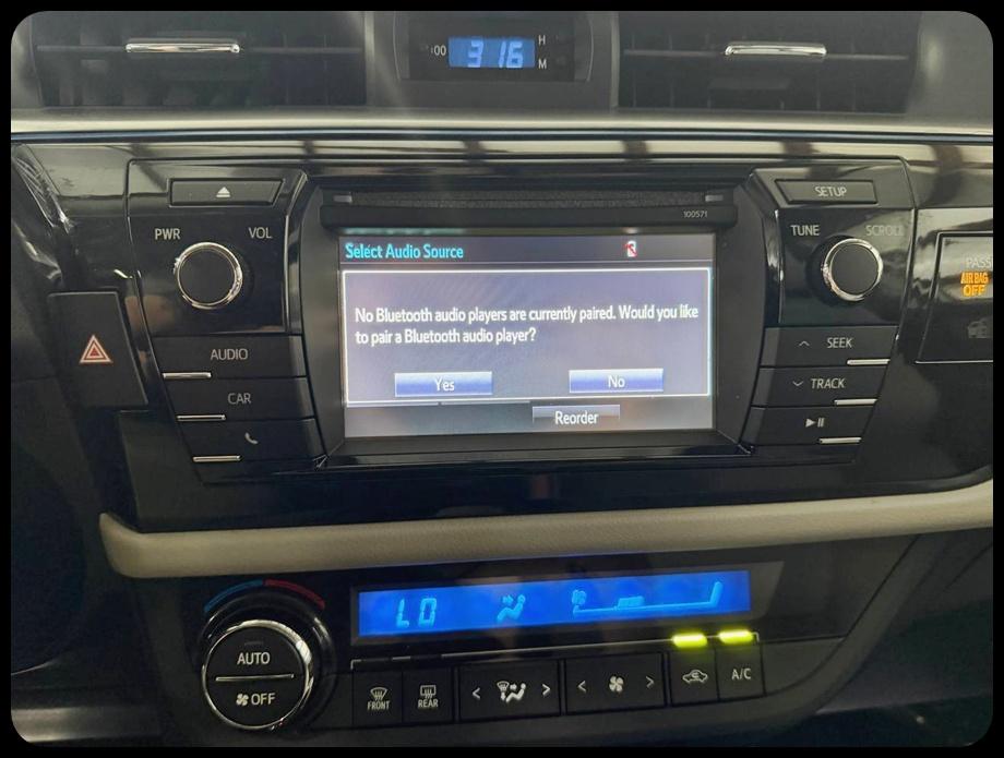 Toyota Corolla LE 2016