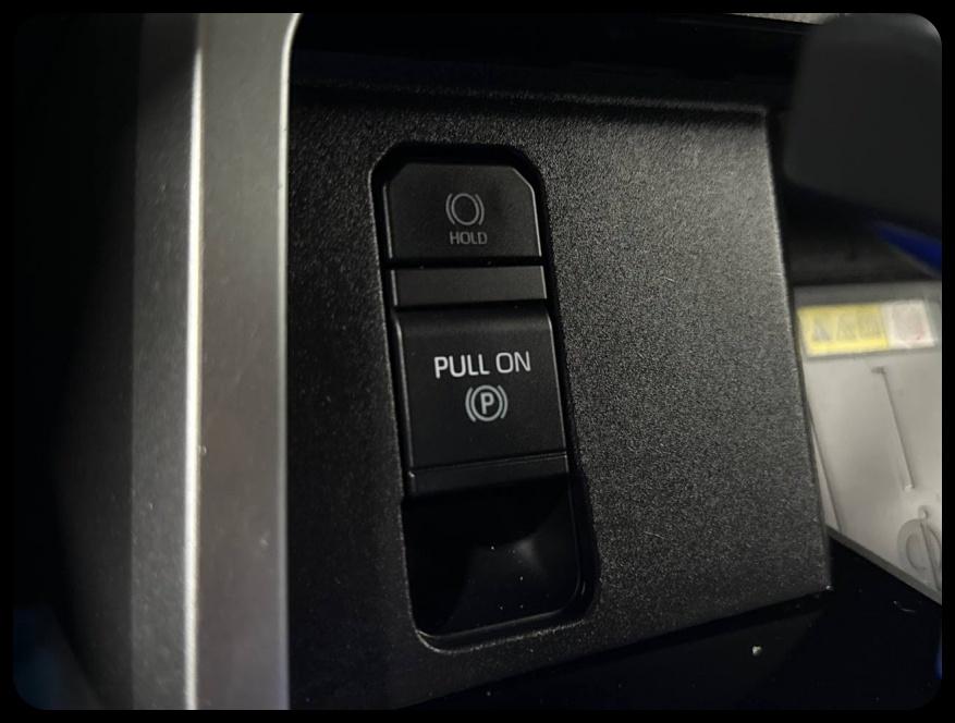 Toyota Tundra Platinum CrewMax 4WD 2023
