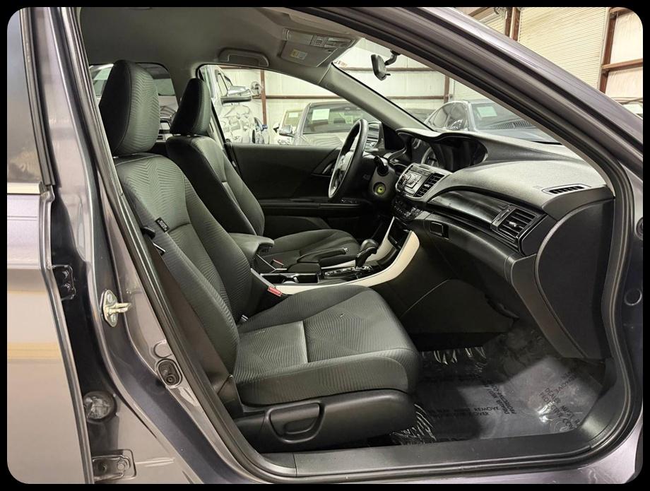 Honda Accord LX Sedan CVT 2017
