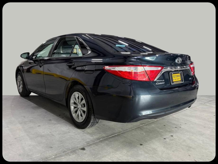 Toyota Camry LE 2017