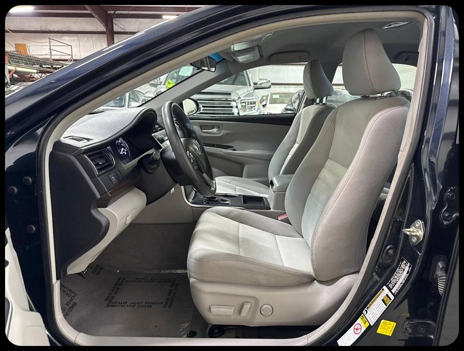 Toyota Camry LE 2017