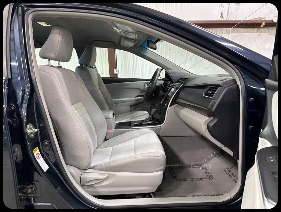 Toyota Camry LE 2017