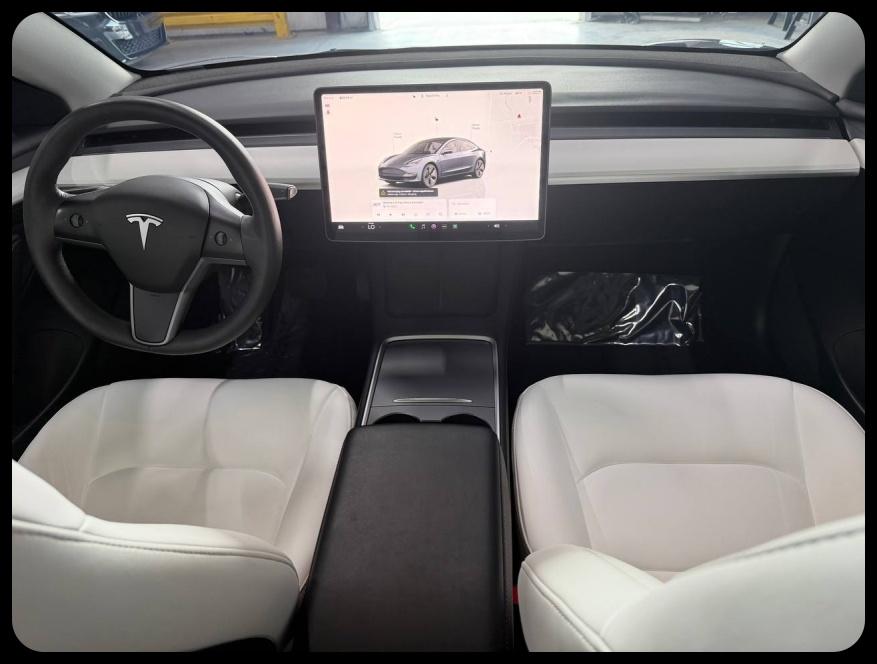 Tesla Model 3 Standard Range Plus 2022