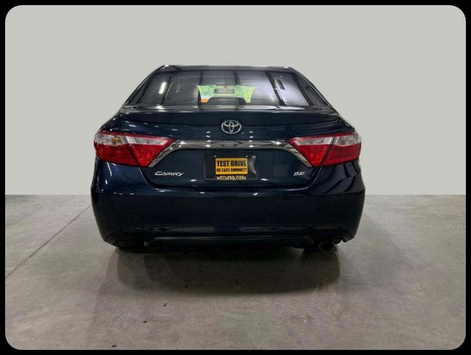 Toyota Camry SE 2017