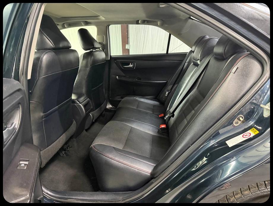 Toyota Camry SE 2017
