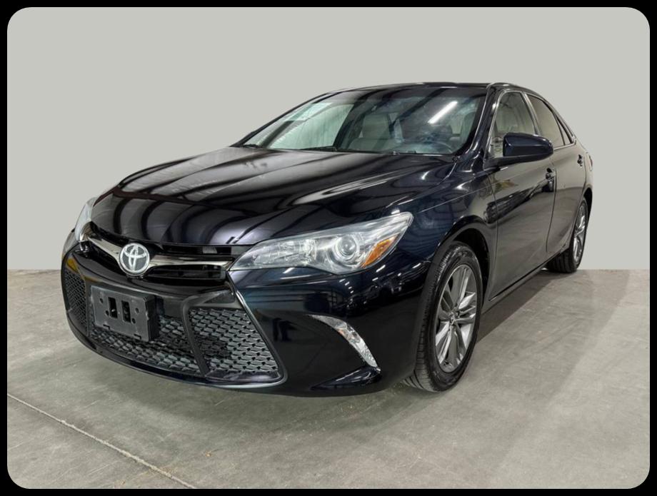 Toyota Camry SE 2016