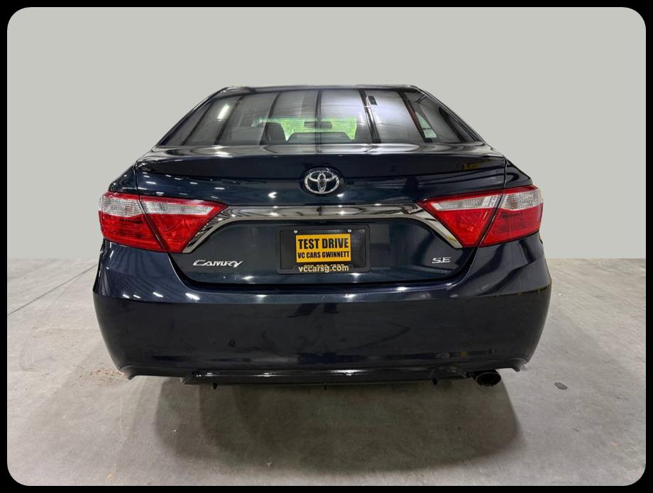 Toyota Camry SE 2016