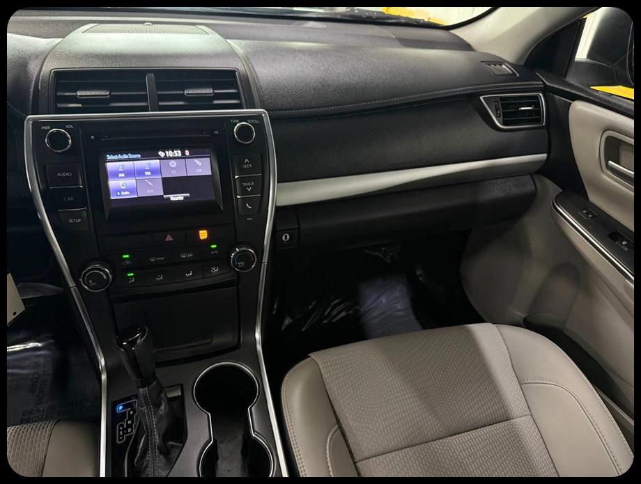 Toyota Camry SE 2016
