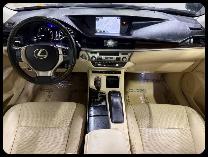 Lexus ES 350 Sedan 2015