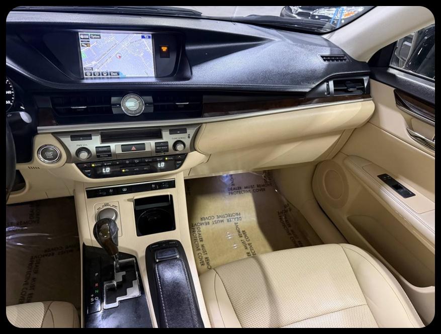 Lexus ES 350 Sedan 2015