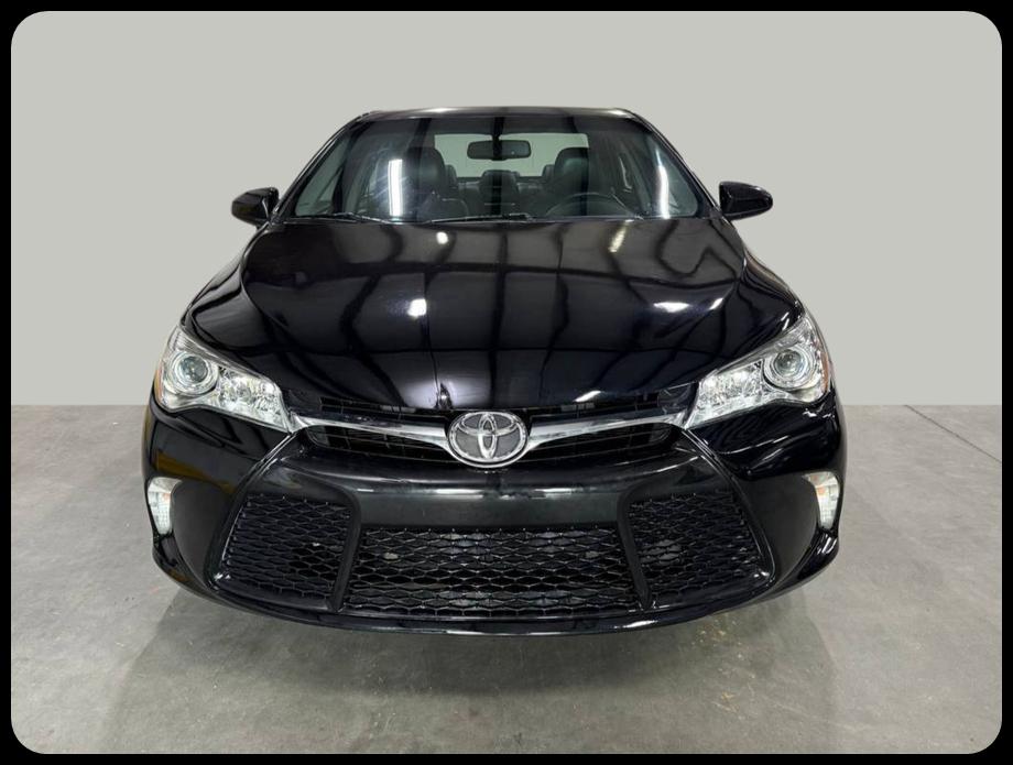 Toyota Camry SE 2015